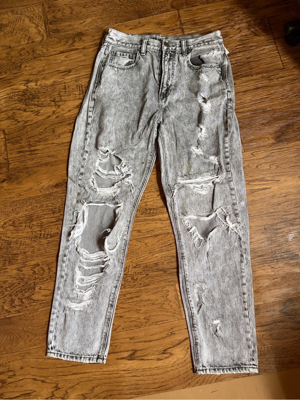 American Eagle Outfitters Light Gray Distressed Mom Jean 4